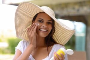 Read more about the article 10 Best Affordable Sunscreens in Nigeria: (All Under ₦20,000)